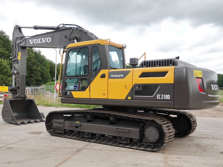 L 03 Volvo EC210D New 2021 027, Topspot