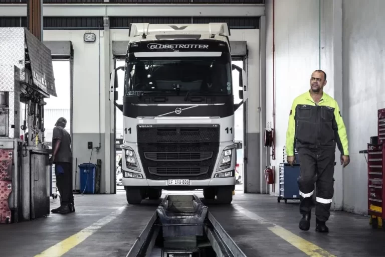 Volvo Trucks Services 768x512, Topspot